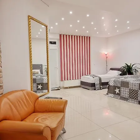 Gemuetliches J&l Nahe Des Hauptbahnhofes