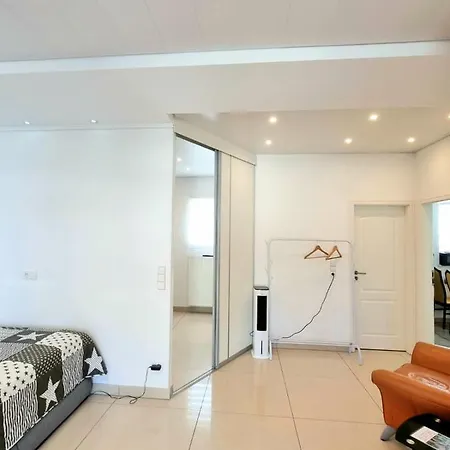 Gemuetliches J&l Nahe Des Hauptbahnhofes * באדן-באדן