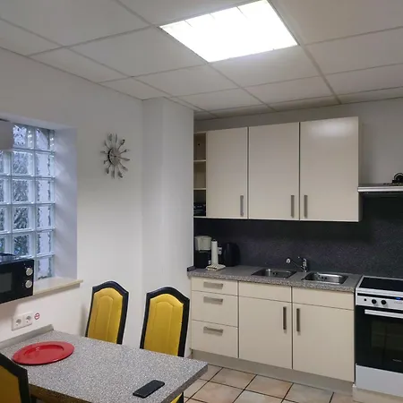 Gemuetliches J&l Nahe Des Hauptbahnhofes דירה באדן-באדן